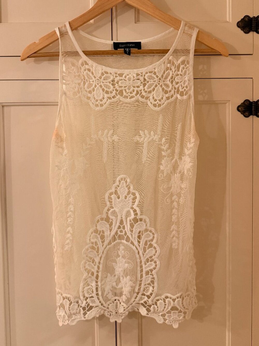 Karen Kane Cream Lace Embroidered Sleeveless Tank Top – Women's Small
